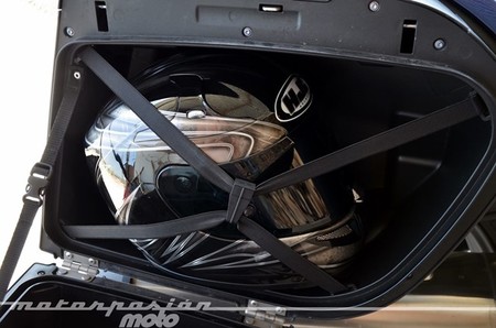 Triumph_Trophy_1200_SE