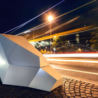 Si te encuentras un Cybertruck aparcado en una carretera española, seguramente no es un Cybertruck: es un radar