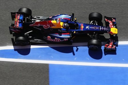 GP de España F1 2011: Vettel golpea una vez para hacerse con el mejor tiempo