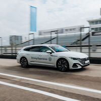 Participamos en la Volkswagen Driving Experience. ¿Por qué todos deberíamos hacer un curso de este tipo al menos una vez en la vida?