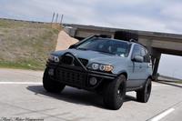 Project X, el BMW X5 de asalto que escupe fuego