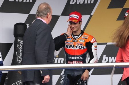 Dani Pedrosa, ya esta operado de su clavícula izquierda