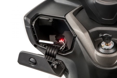 Kymco Grand Dink 125 2016 019