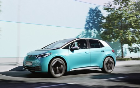 El sonido del Volkswagen ID.3 durante un acelerón es como oír un ovni de los años 70