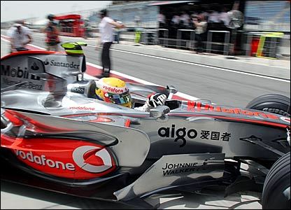 McLaren vuelve al fondo del pit-lane en Bahrein