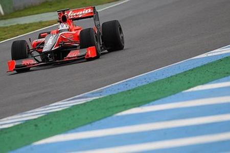 f1_virgin-racing-vr-01-perspectiva-en-pista.jpg