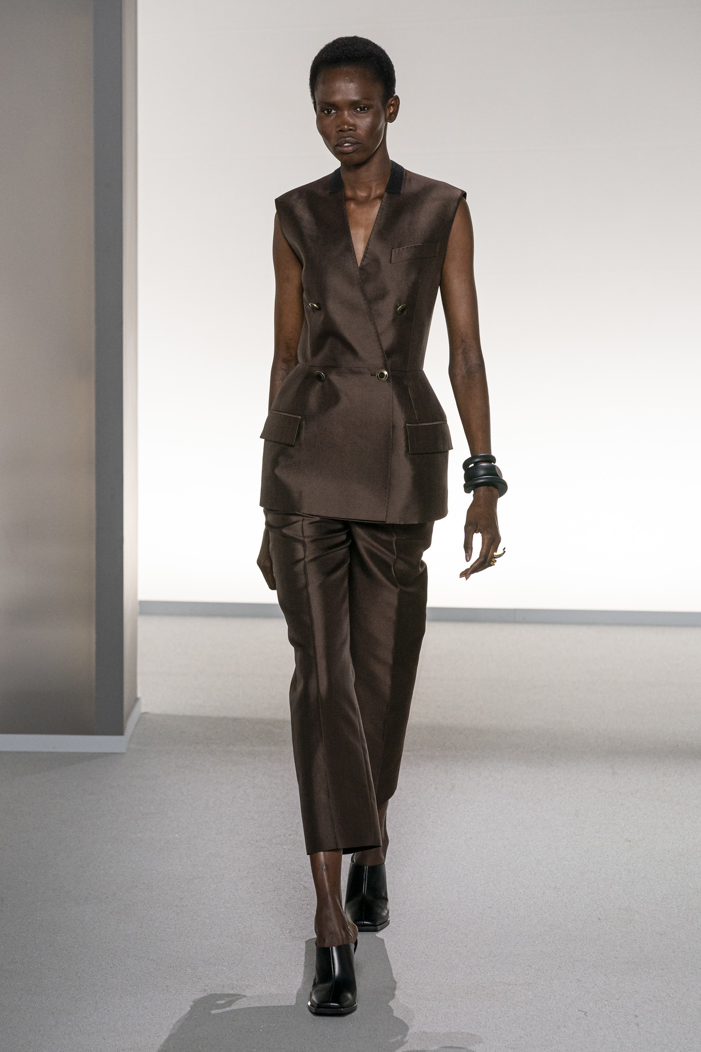 La colección Primavera-Verano 2020 de Givenchy no tiene punto medio: de ...