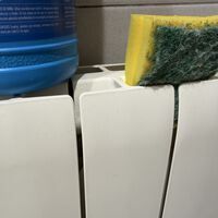 Esto es lo que pasa cuando usas agua con amoníaco en los radiadores: lo he probado y este ha sido el resultado