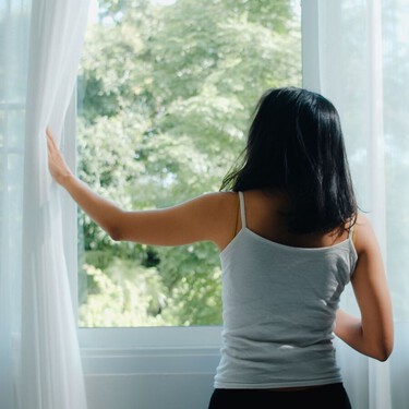 Por qué ahora no es nada recomendable abrir las ventanas entre las 11 y las 16 horas 