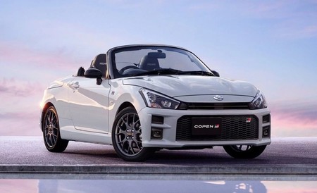Toyota Copen GR Sport, el mini convertible para echar chispas en la gran ciudad