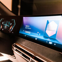 BMW desvela su nueva pantalla y sistema operativo: se estrenará en en el SUV eléctrico BMW iX 