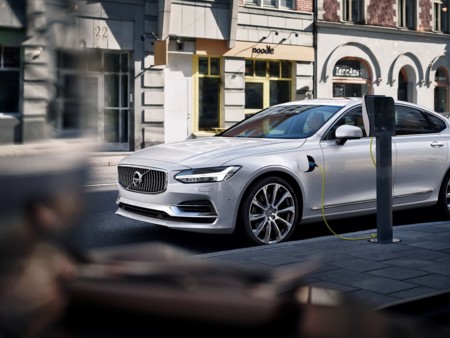 Volvo quiere vender un millón de autos eléctricos de aquí al 2025