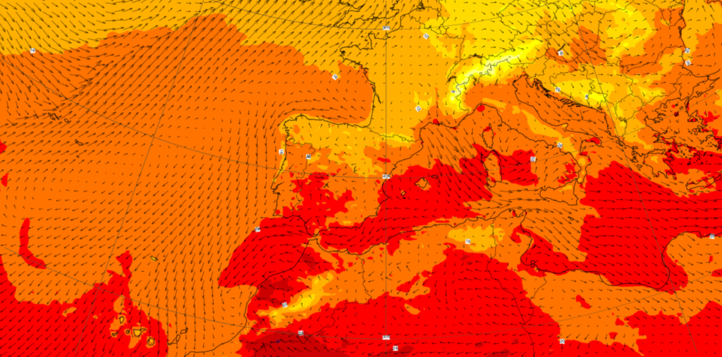 El problema de la llegada de calor no son solo los 40º previstos por AEMET: también las "noches tropicales"