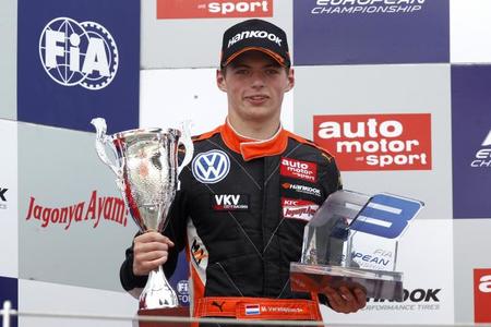 Max Verstappen, una estrella más en el paddock de Alemania