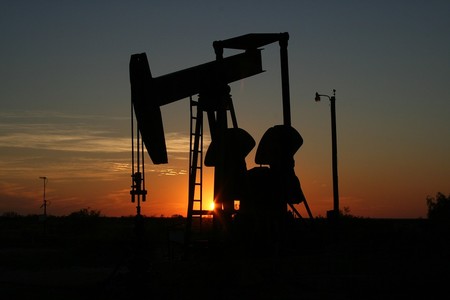 A pesar e los recortes de la OPEP sigue habiendo exceso de petróleo