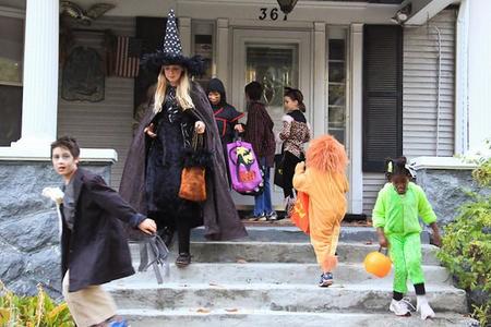 ¿Disfrazas a los niños en Halloween? Consejos para comprar productos seguros