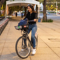 Mientras todos hablan de bicicletas eléctricas, cinco estudiantes mexicanos patentaron una que funciona como carrito de carga 