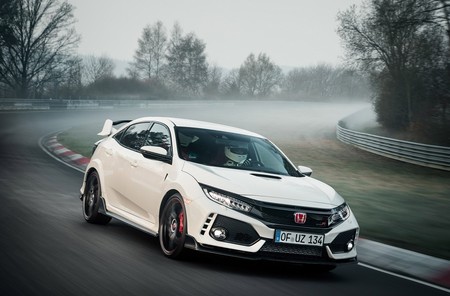 Honda Civic Type R 2017 se convierte en el auto de tracción delantera más rápido en Nürburgring