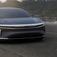El renovado Lucid Air se deja ver por Monterrey y augura una promesa que no se materializará