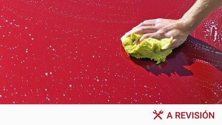 Cómo limpiar a fondo el coche si lo has tenido acumulando suciedad