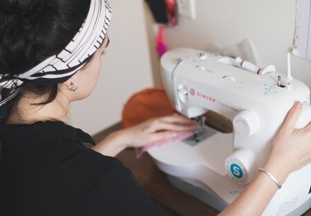 Aprovecha las últimas horas del Prime Day de Amazon y ahorra 30 euros en tu máquina de coser Singer 2250 Tradition