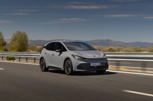 Probamos el CUPRA Born e-Boost de 77 kWh: 231 CV para el verdadero GTI en la era del coche eléctrico