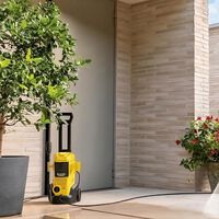 Karcher tiene rebajada la mejor solución para dejar patios y terrazas como el primer día y sin esfuerzo  