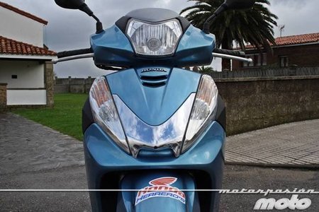 Honda Scoopy SH300i