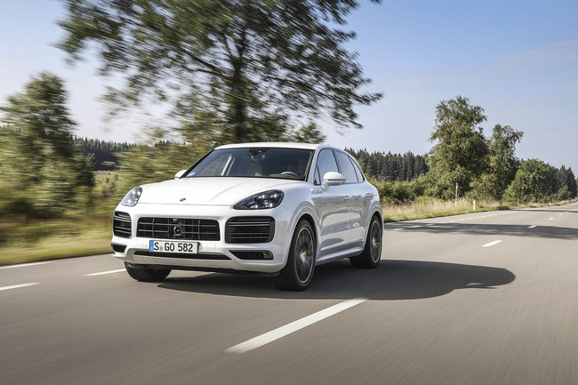 Porsche Cayenne Turbo S E Hybrid 03