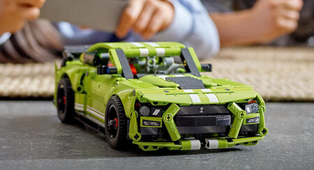 Ford Mustang Shelby 500 LEGO Technic