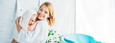 19 accesorios que te harán más fácil el momento del baño de tu bebé