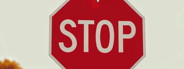 La DGT trae a España los radares de STOP y líneas continuas. Y ya están funcionando