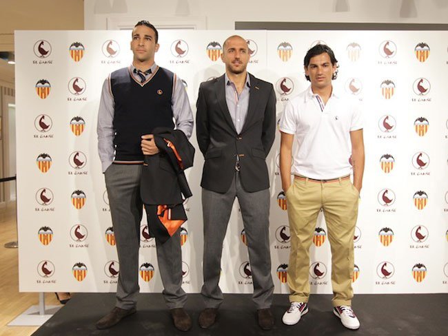 traje Valencia CF chica traje Valencia CF chica