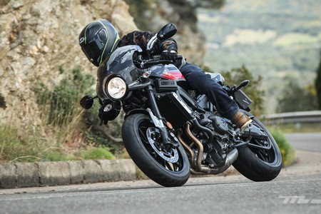 Yamaha Xsr900 Abarth 2017 012