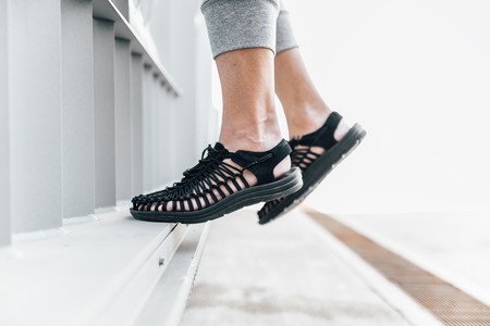 Uneek de Keen: el singular look de una chancla de moda