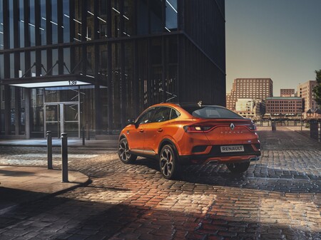 Nuevo Renault Arkana: el primer SUV coupé de Renault aterriza en Europa a precio de CUPRA Formentor