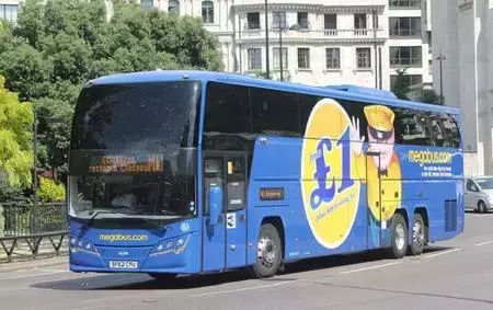 Megabus, la línea de autobuses low-cost que circula por Europa, ya tiene parada en Barcelona