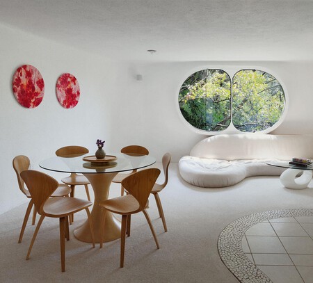 Todo el mundo conoce el exterior de este hotel con hermosos jardines, pero pocos han visto sus cuartos: así son y esto cuesta quedarse una noche