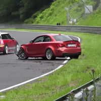 Video: Este BMW 1M Coupé dejó algo más que las llantas en Nürburgring