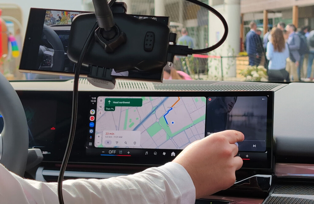 He recuperado un viejo móvil para convertirlo en un Android Auto para mi coche: esta nueva aplicación lo hace posible