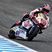Sam Lowes domina la carrera de Moto2 y afianza su liderato 