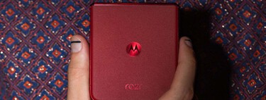 Bonito celular con dos pantallas a 165 Hz y procesador premium. Tiene 1 TB de memoria  