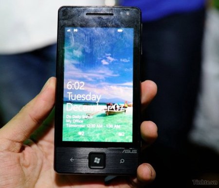 Asus E600 con Windows Phone 7 cazado en vídeo