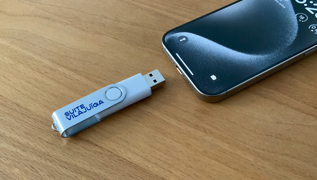 Cómo conectar una memoria USB a tu iPhone para transferir archivos en un instante 