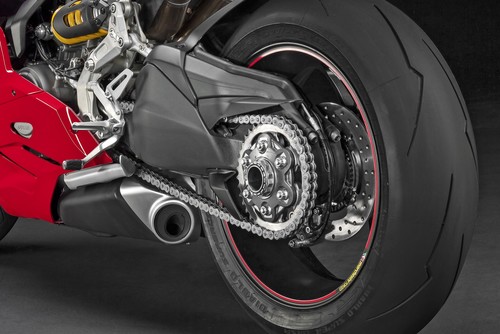 ¿Te gustan los rasgos exóticos? Pues aquí tienes los 9 basculantes monobrazo más sexis 