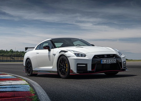 El futuro del Nissan GT-R sigue en el aire: podría ser híbrido o eléctrico, pero la decisión aún no se ha tomado