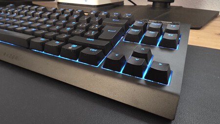 Razer Blackwidow V4 Tenkeyless Hyperspeed 5