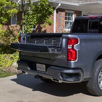 La Chevrolet Silverado 2021 presume su compuerta Multi-flex, digna del mejor de los transformers