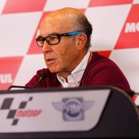 Carmelo Ezpeleta habla de los planes de MotoGP: Rossi y la posibilidad de un circuito urbano