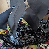 Caçador de Lego compra caixas com peças soltas por mil reais e consegue encontrar um set que vale mais de R$ 4,4 mil 